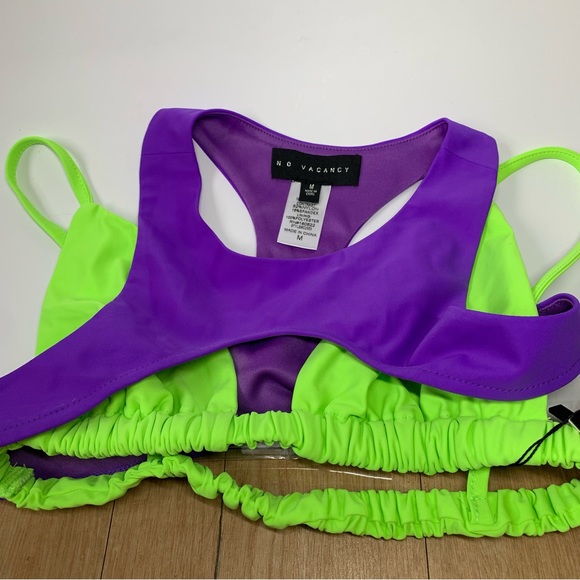 Grape Overwhelm The Senses
Skirt Set BNWT SIZE MEDIUM - Picture 11 of 13